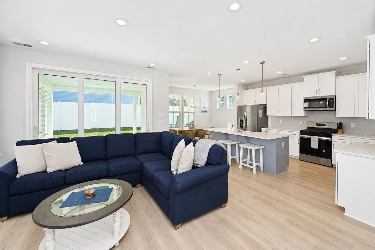 2524 Hillbourne Loop Photo 5