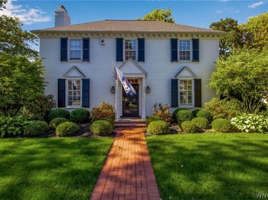 32 Saint Georges, Buffalo, NY 14222