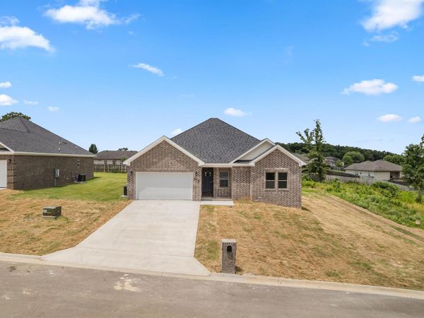 517 Madeleine Circle, Austin, AR 72007