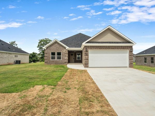 515 Madeleine Circle, Austin, AR 72007