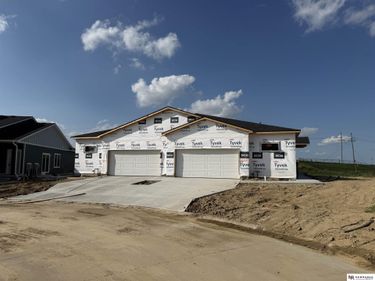 4572 Schilling Court, Bellevue, NE 68133