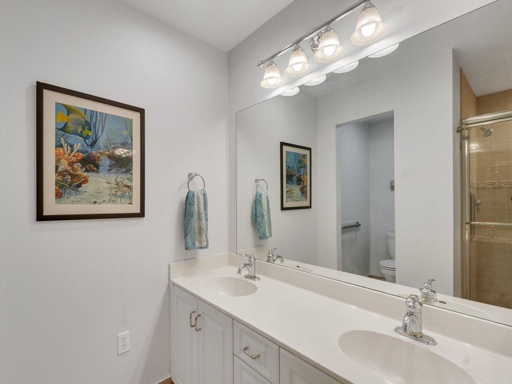 5060 Harmony Circle, Unit 102, Vero Beach, FL 32967 Photo