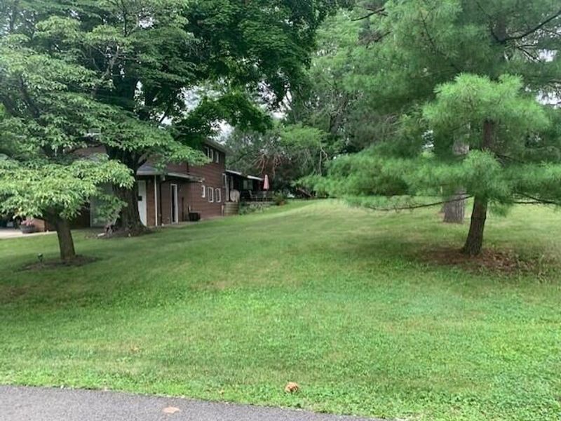 157 Spring Valley Drive SW, Granville, OH 43023 Photo 2