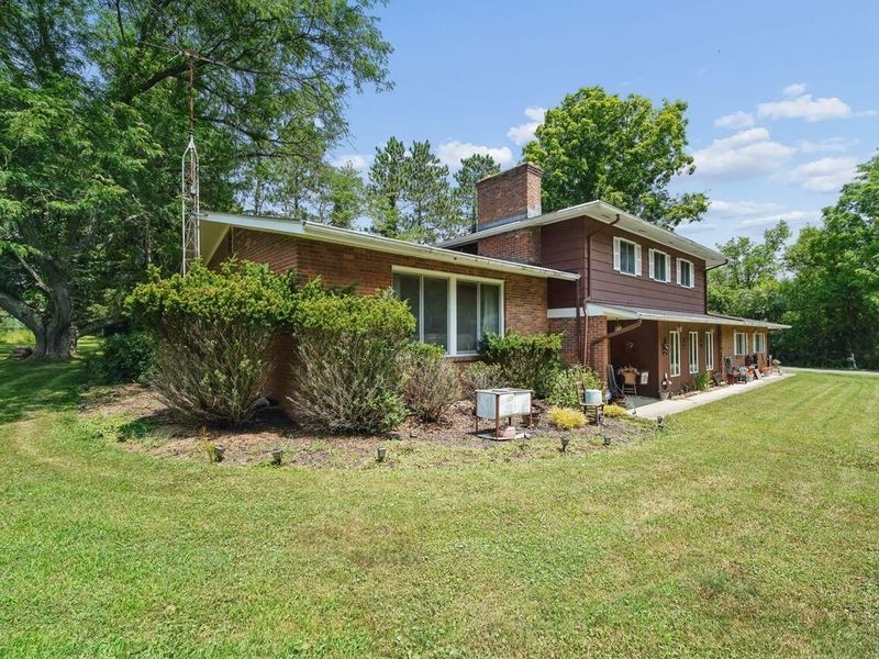 157 Spring Valley Drive SW, Granville, OH 43023 Photo 4