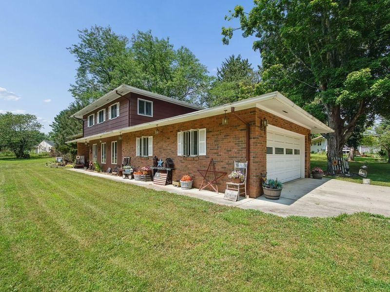 157 Spring Valley Drive SW, Granville, OH 43023 Photo 5
