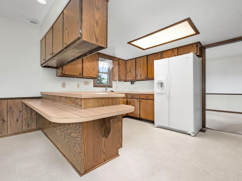 110 N Heatherhill Drive , Bellefontaine, OH 43311 Photo 10