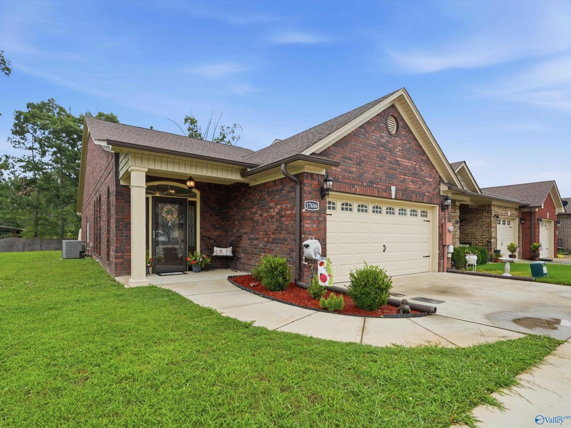 17686 Antlers Pass, Athens, AL 35611 Main Photo
