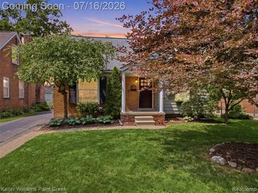 2215 N Connecticut Avenue, Royal Oak, MI 48073