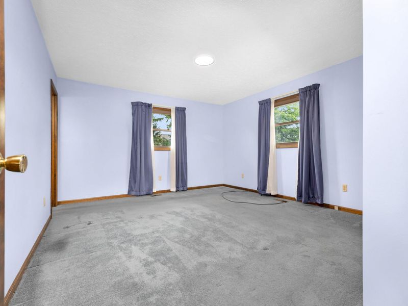 110 N Heatherhill Drive, Bellefontaine, OH 43311 Photo 25