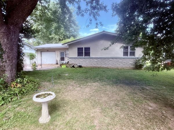 509 S Randel Street , Mountain Grove, MO 65711