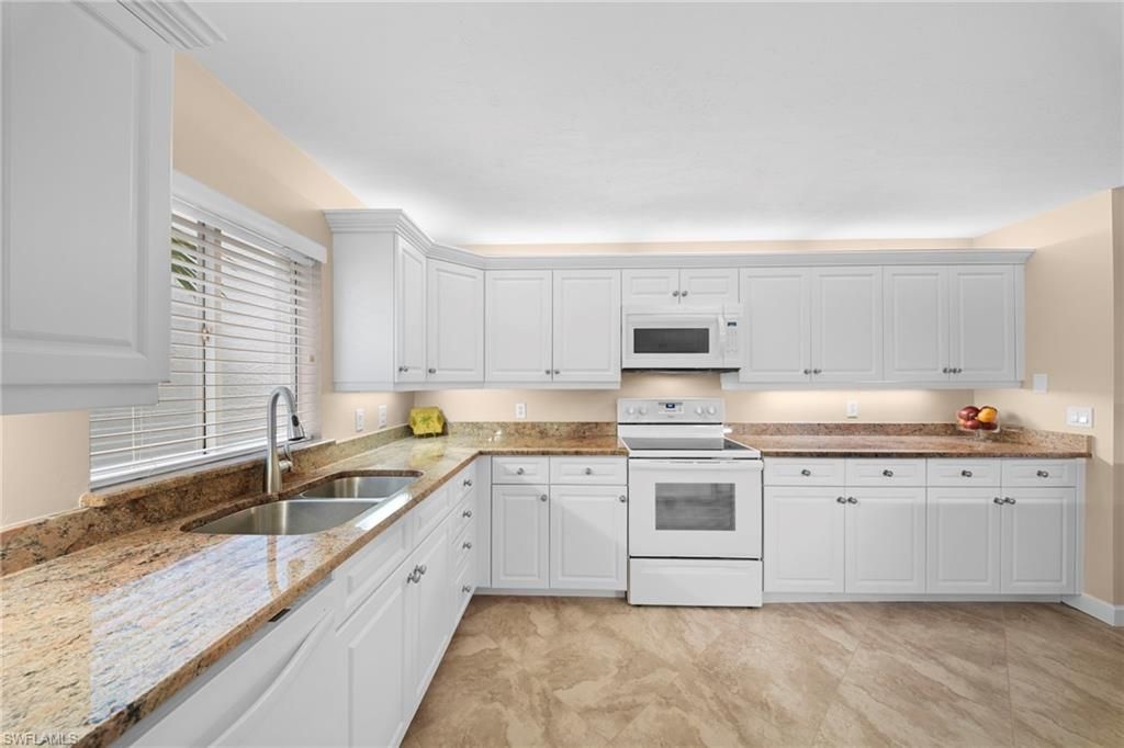 770 Waterford Dr, Unit 202, Naples, FL 34113 Photo