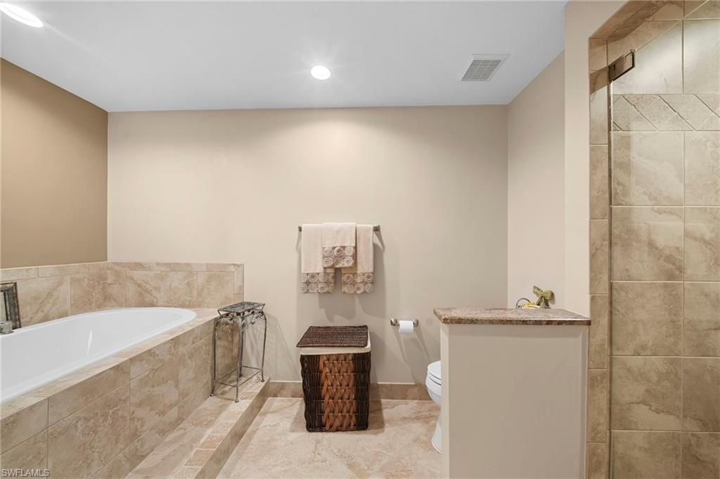 770 Waterford Dr, Unit 202, Naples, FL 34113 Photo