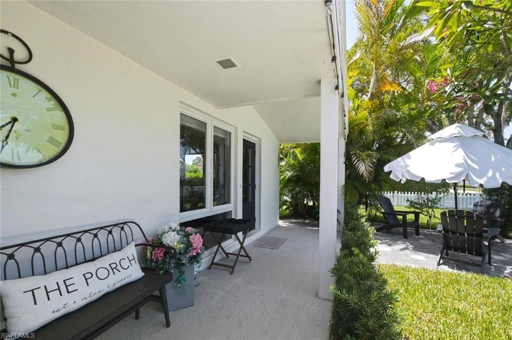 1216 10th St N, Naples, FL 34102 Photo
