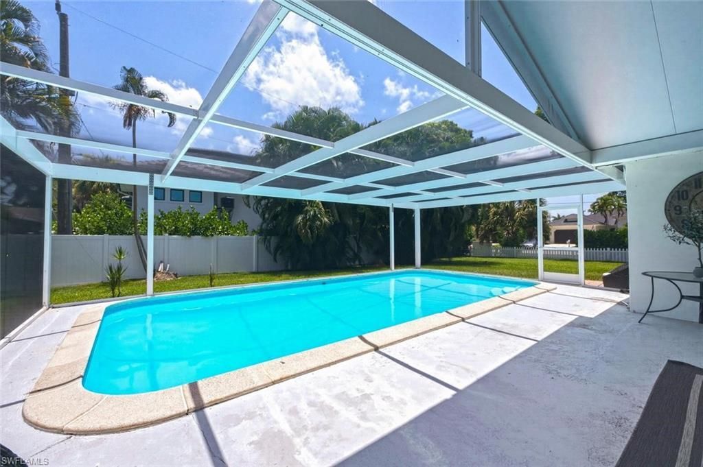 1216 10th St N, Naples, FL 34102 Photo