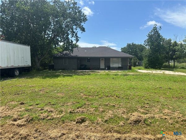 251 Hedges Street, Bloomington, TX 77951