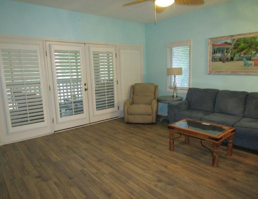1221 Teal Lake Dr.  Photo 11