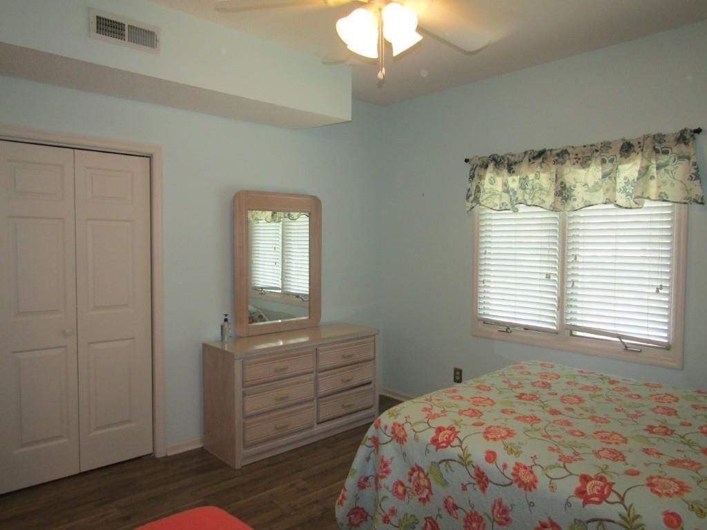 1221 Teal Lake Dr.  Photo 14