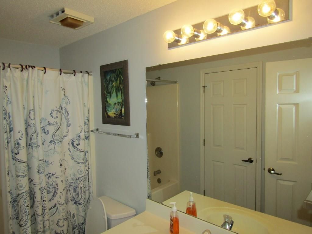 1221 Teal Lake Dr.  Photo 23