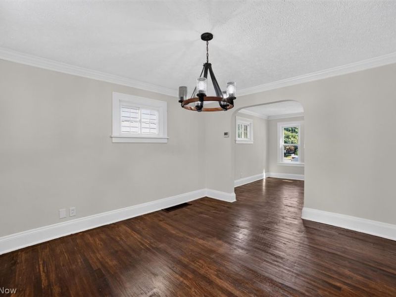 8408 Wesley Drive, Parma, OH 44129 Photo 10
