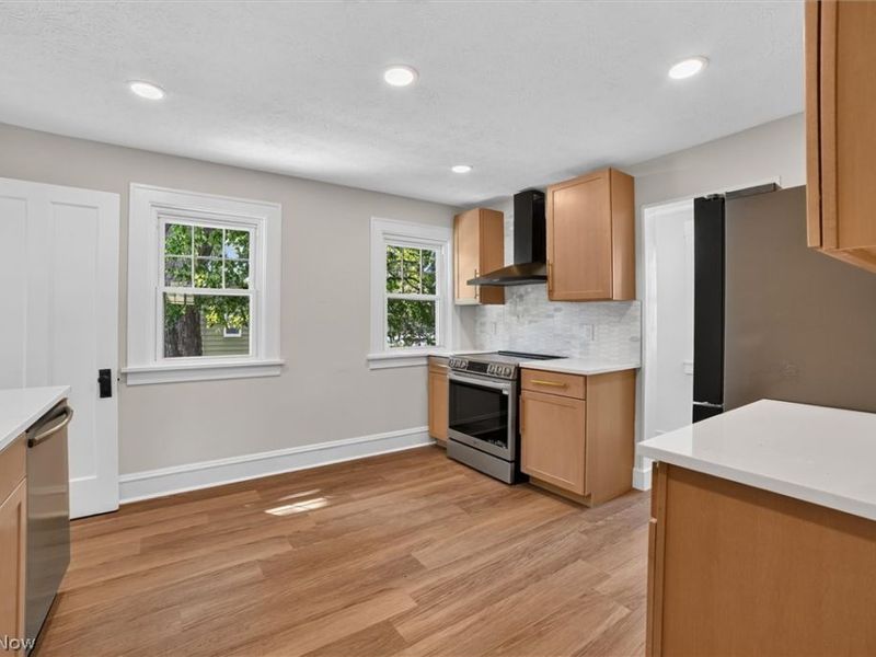 8408 Wesley Drive, Parma, OH 44129 Photo 15