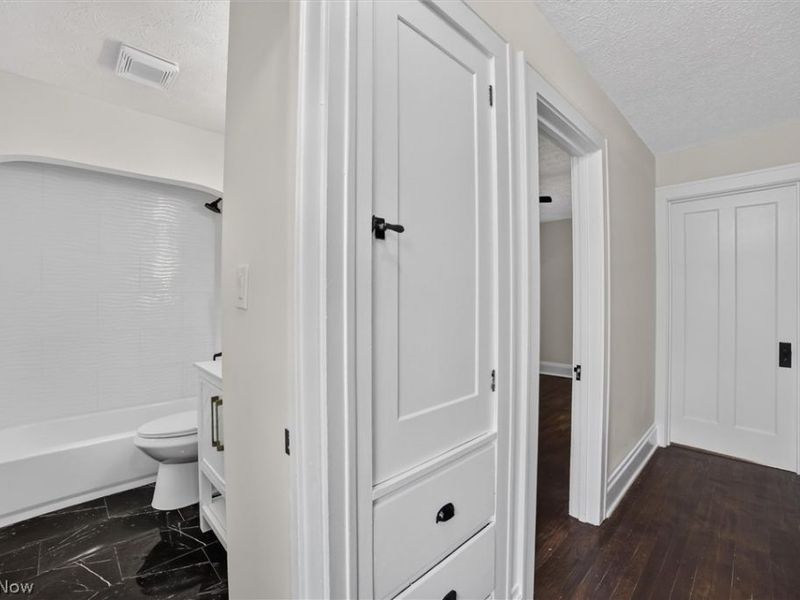 8408 Wesley Drive, Parma, OH 44129 Photo 28