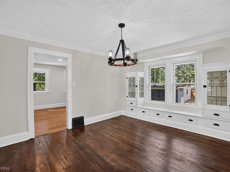 8408 Wesley Drive, Parma, OH 44129 Photo 7