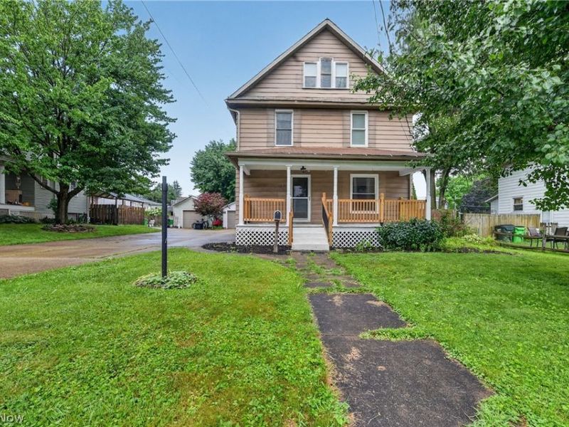 1615 W market Street, Orrville, OH 44667 Photo 1
