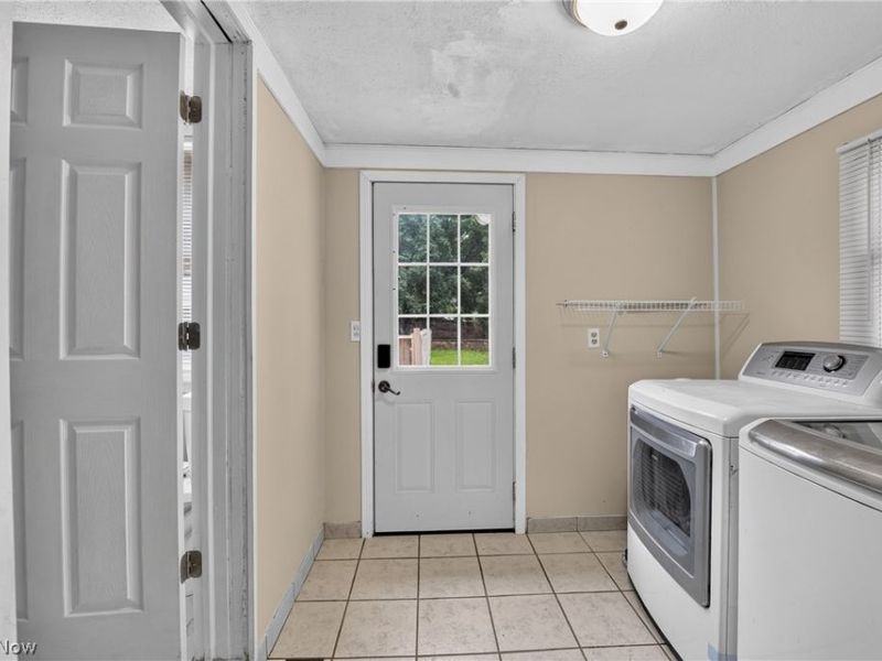 1615 W market Street, Orrville, OH 44667 Photo 10
