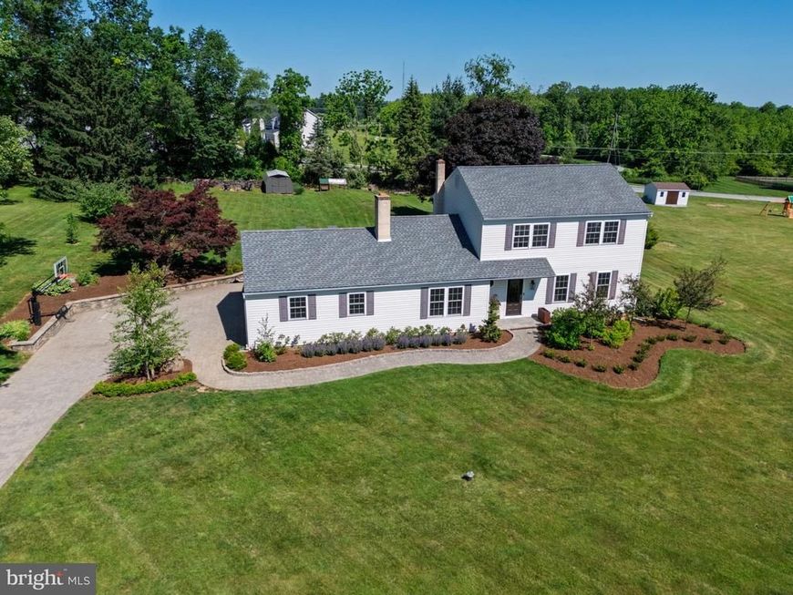 7 Carriage Drive, Downingtown, PA 19335 Main Photo