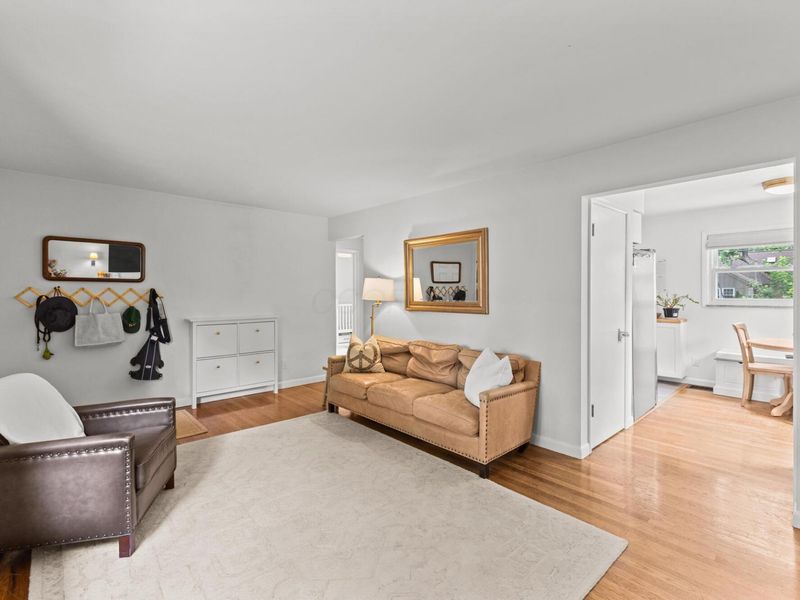2188 Bristol Road, Columbus, OH 43221 Photo 10