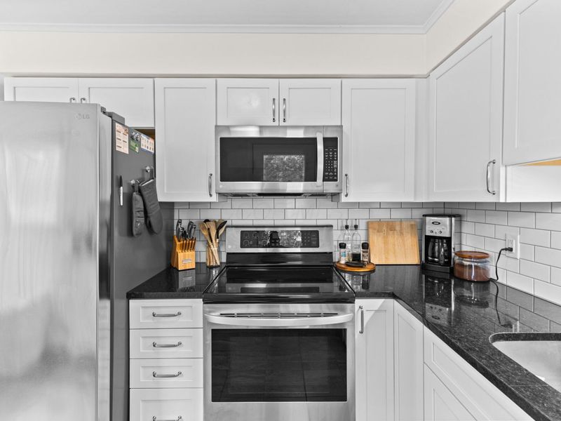 2188 Bristol Road, Columbus, OH 43221 Photo 18