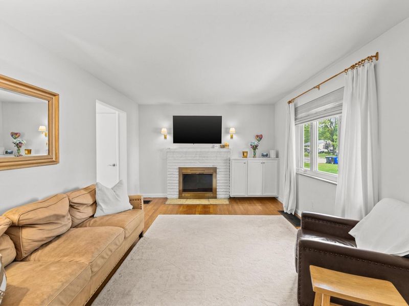 2188 Bristol Road, Columbus, OH 43221 Photo 7