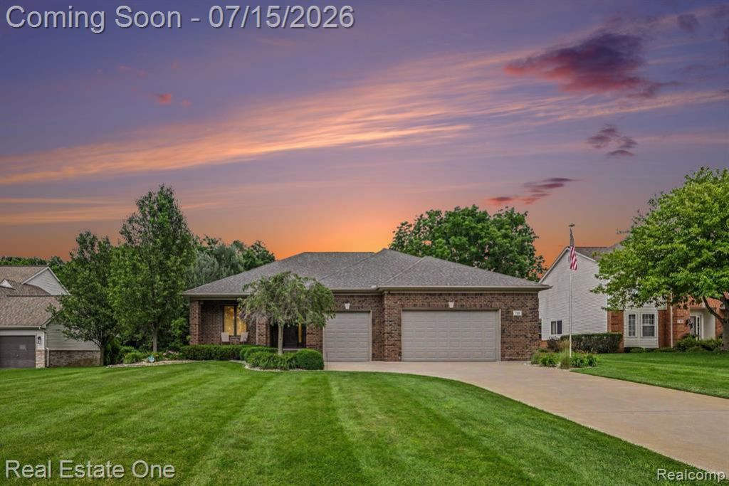 720 Scott Drive, Highland Township, MI 48356 Main Photo