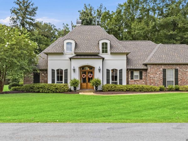 9584 Victory Ln, Denham Springs, LA 70726