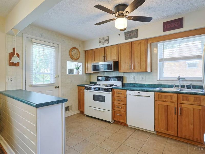 5994 Lawrence Road, Green Township, OH 45248 Photo 11
