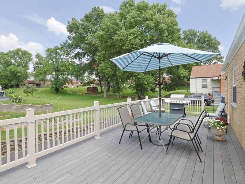 5994 Lawrence Road, Green Township, OH 45248 Photo 29