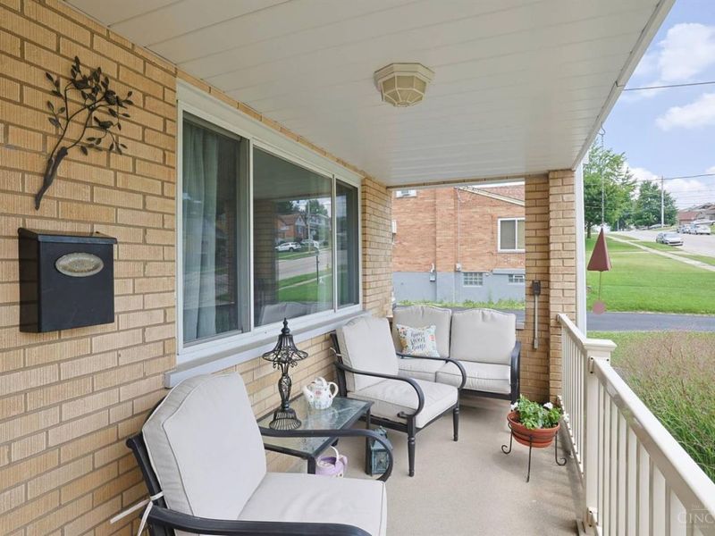 5994 Lawrence Road, Green Township, OH 45248 Photo 3