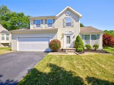 35 Butterfly Lane, West Henrietta, NY 14586