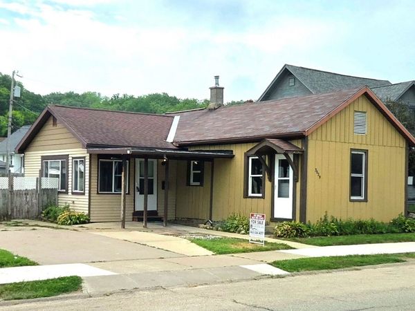 3029 Central Avenue, Dubuque, IA 52001