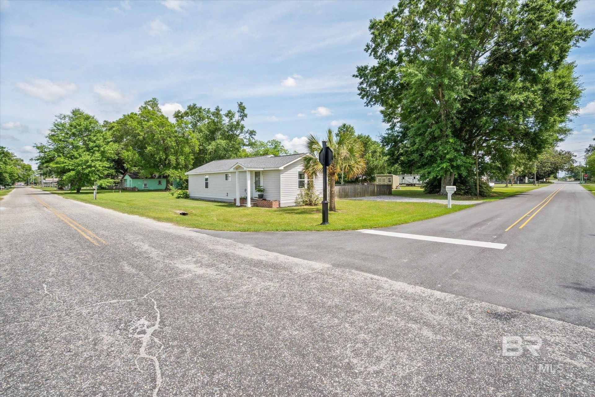 207 W Jefferson Avenue, Summerdale, AL 36580 Main Photo