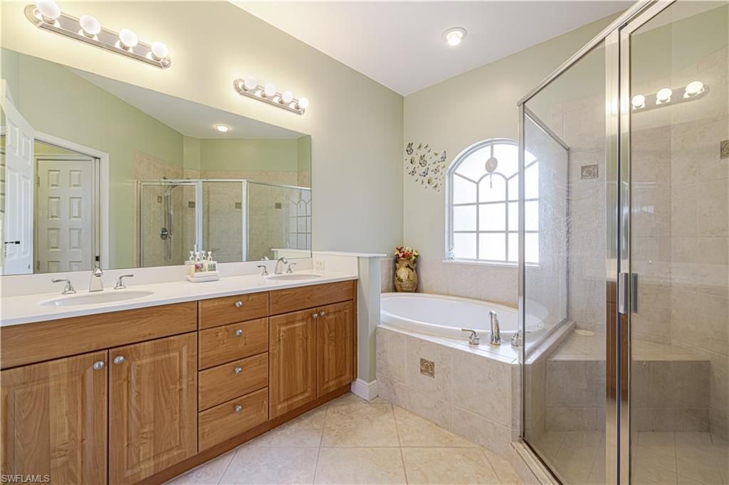 5600 Chelsey Ln , Unit 201, Fort Myers, FL 33912 Photo