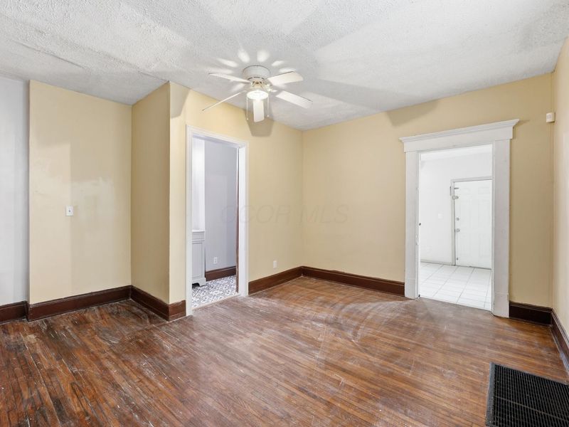 62-64 E Welch Avenue, Columbus, OH 43207 Photo 24