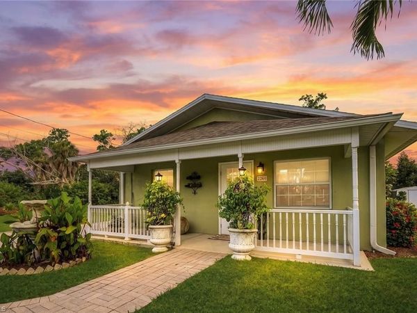 2385 Sunset AVE , NAPLES, FL 34112