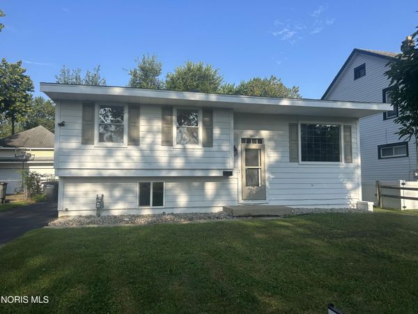 5847 Adelaide Drive, Toledo, OH 43613