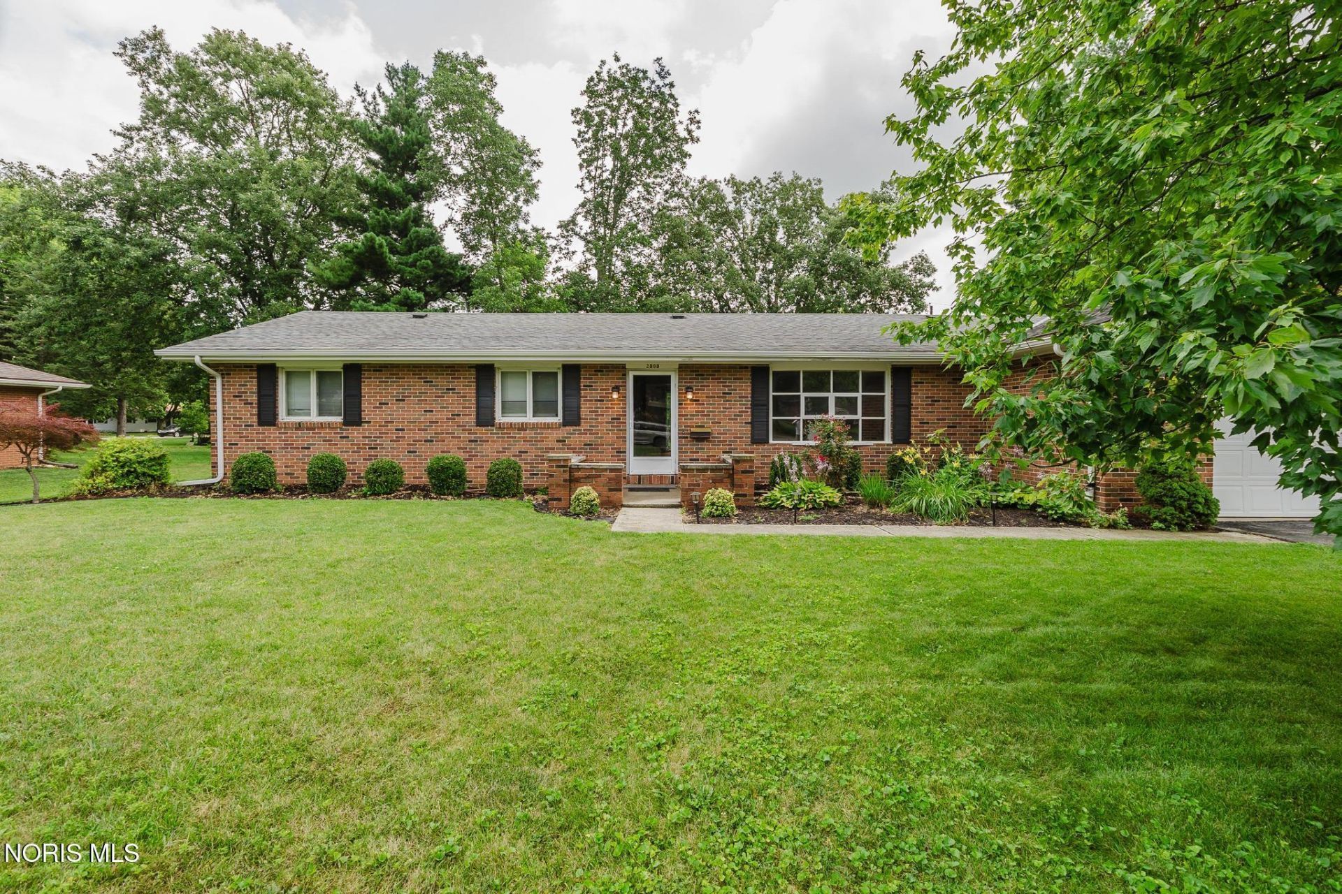2505 Oakmont Drive, Findlay, OH 45840 Main Photo