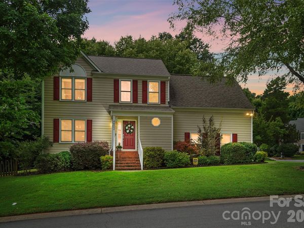 4802 Bridle Ridge Lane, Charlotte, NC 28269