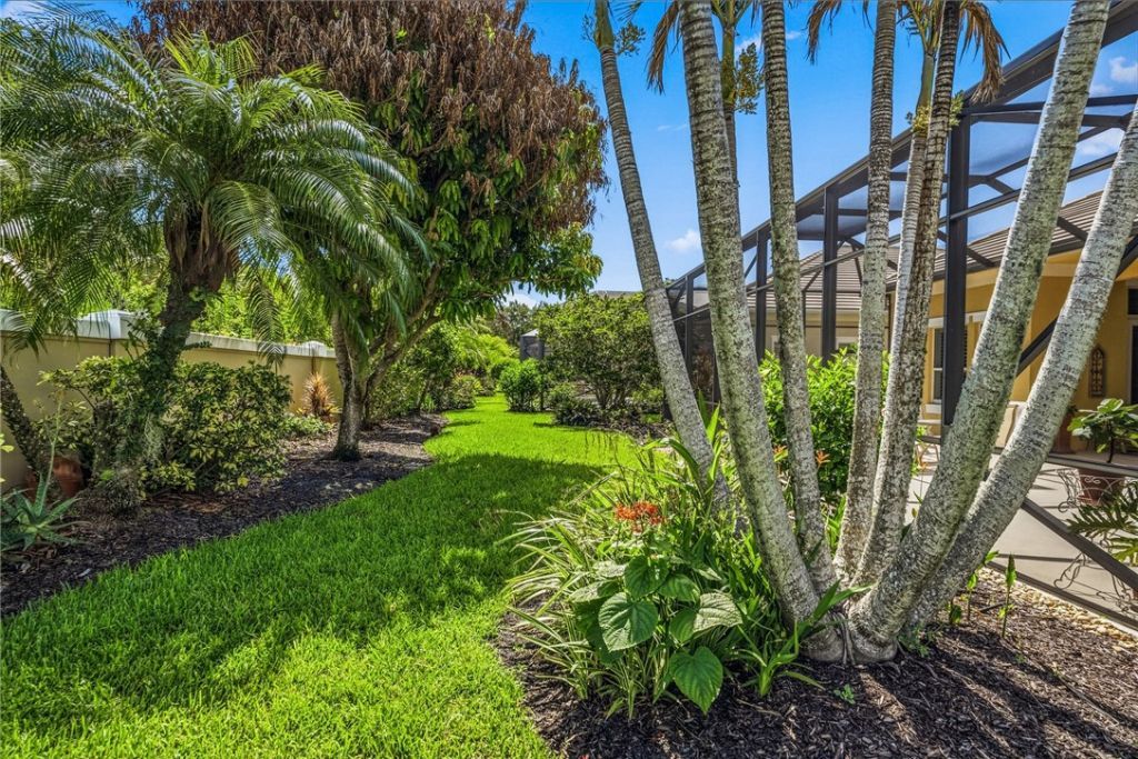 1065 Riverwind Circle, Vero Beach, FL 32967 Photo