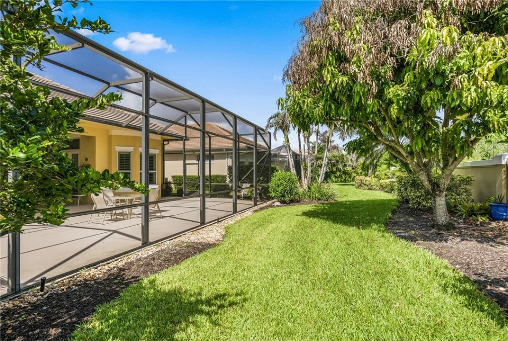1065 Riverwind Circle, Vero Beach, FL 32967 Photo