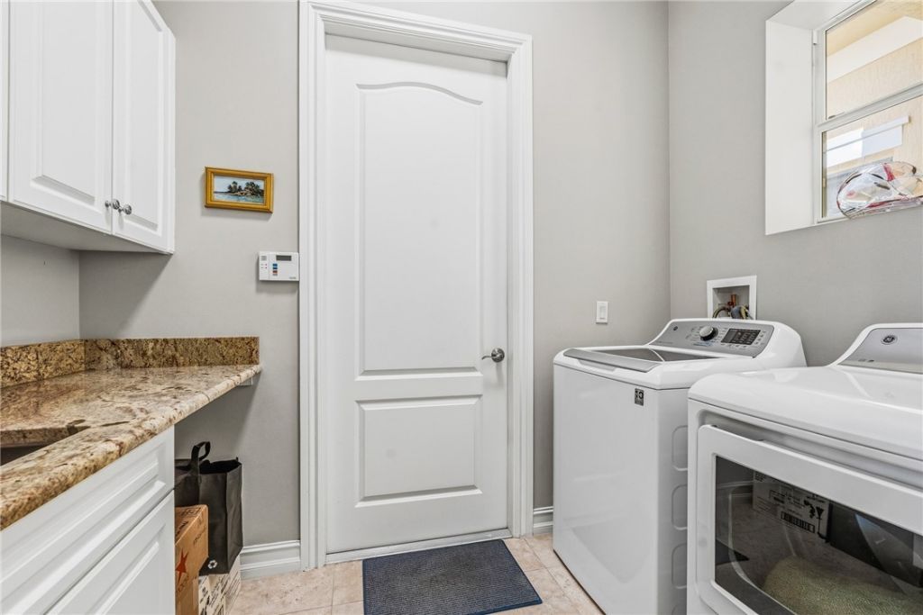1065 Riverwind Circle, Vero Beach, FL 32967 Photo