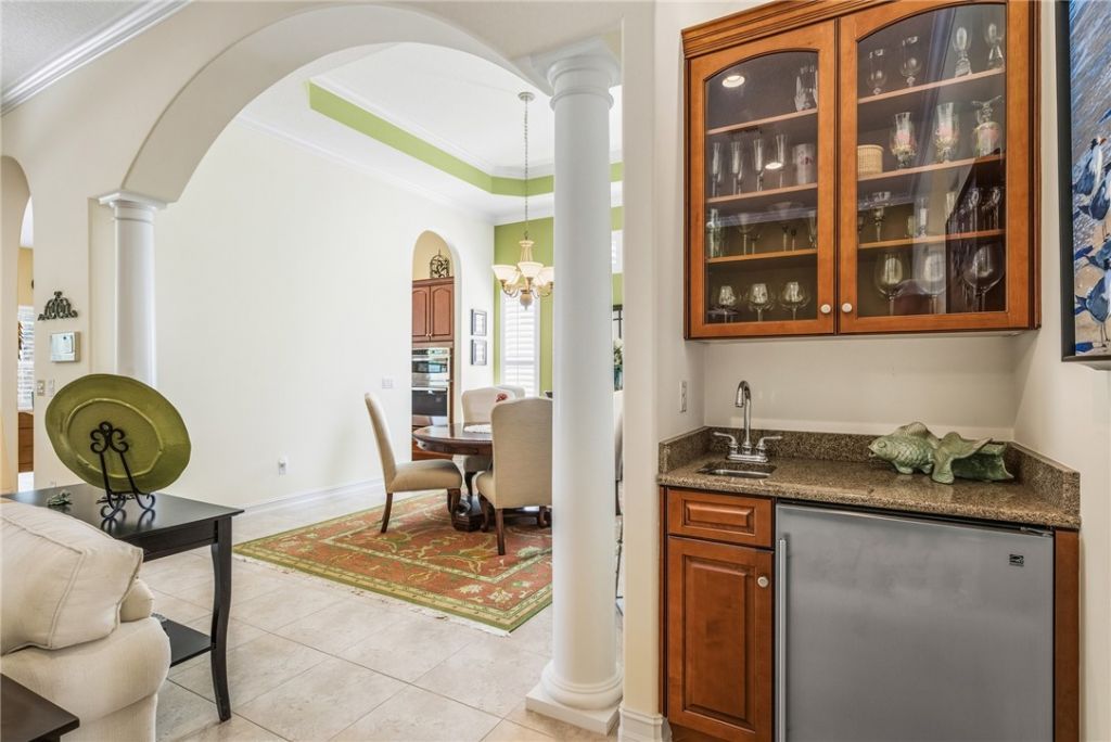 1065 Riverwind Circle, Vero Beach, FL 32967 Photo